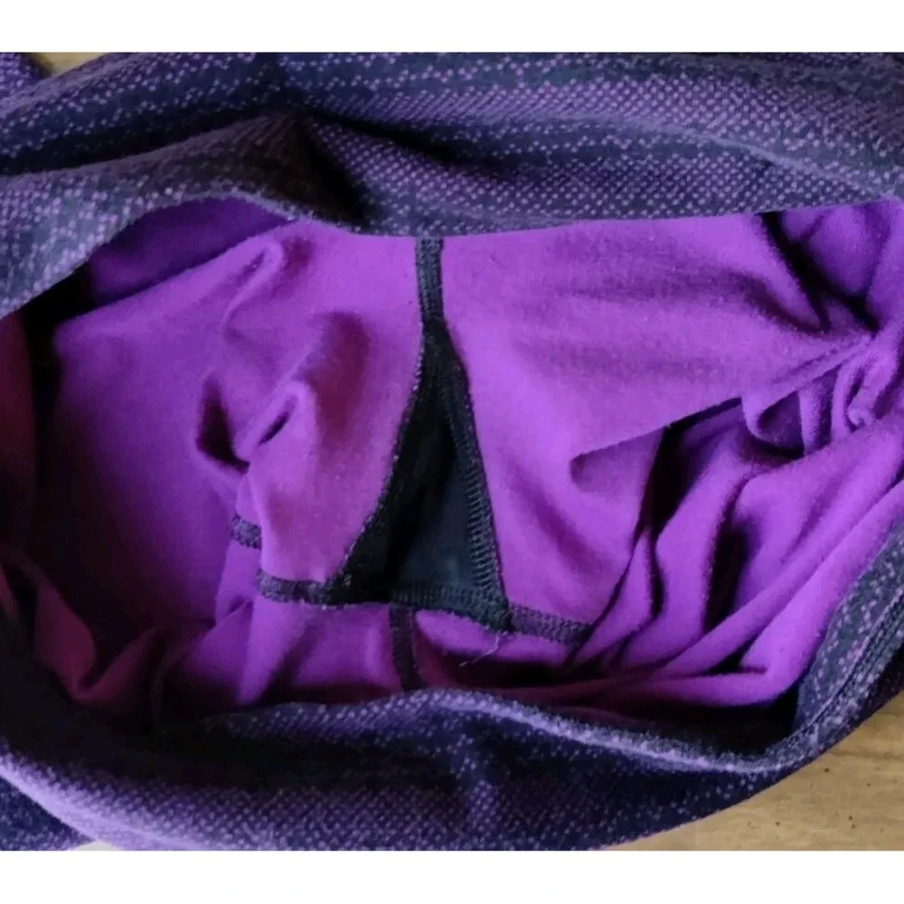 Nike Legend Women's Zig Dot Tight Fit Training 3/4 Capri Pants Purple/Black Sz S